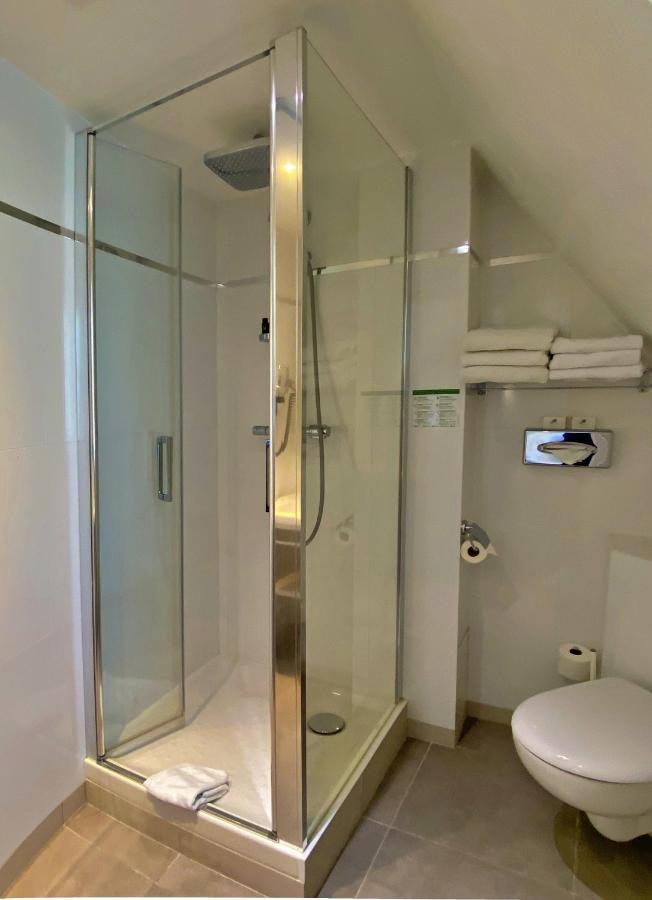 Adjacent Double Rooms,1742667714:JPEG